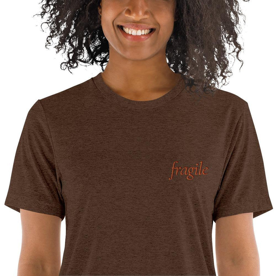 T-shirt à manches courtes "Fragile" - Manufacture of Emotions