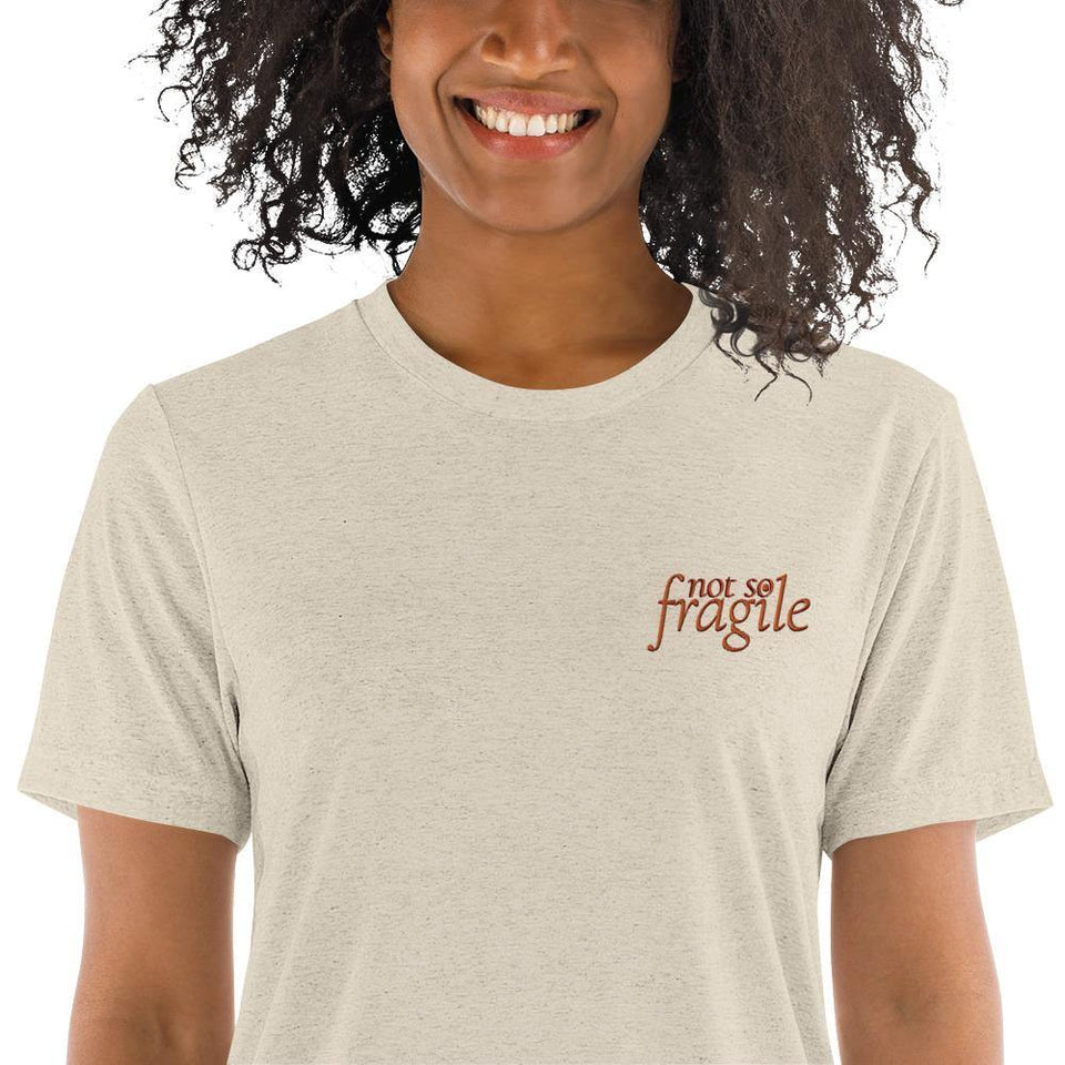 T-shirt à manches courtes brodé "not so fragile" - Manufacture of Emotions