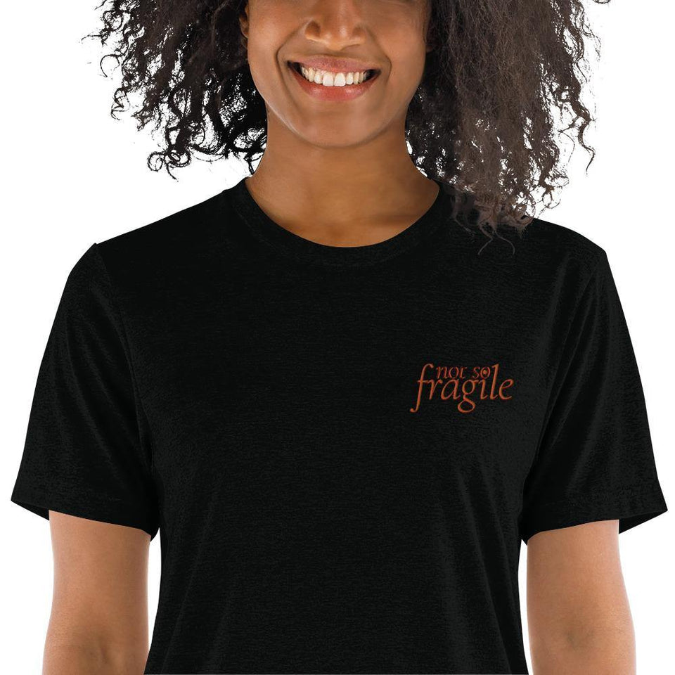 T-shirt à manches courtes brodé "not so fragile" - Manufacture of Emotions